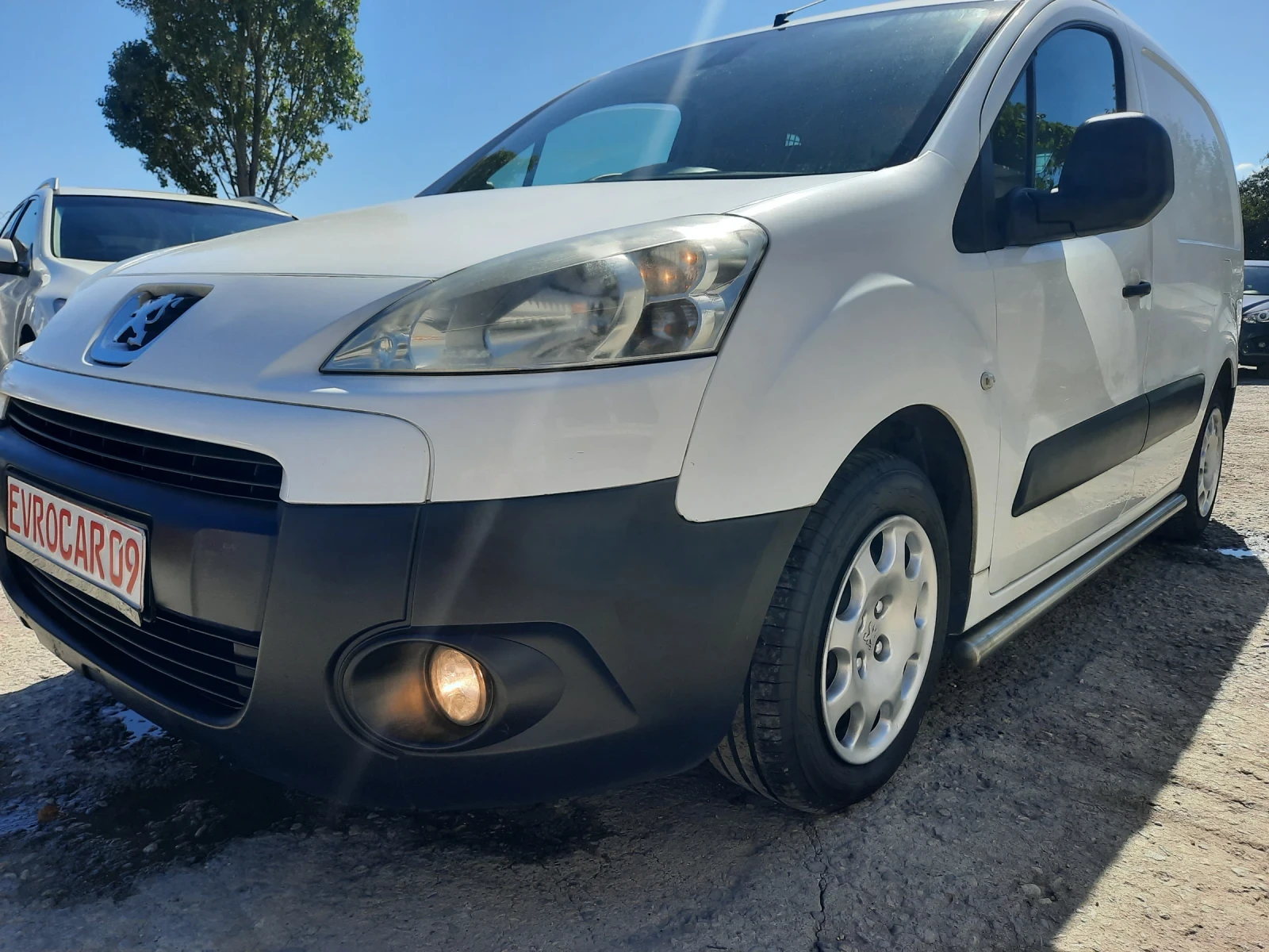 Peugeot Partner 2010та 1.6hdi КАТО НОВ - изображение 6