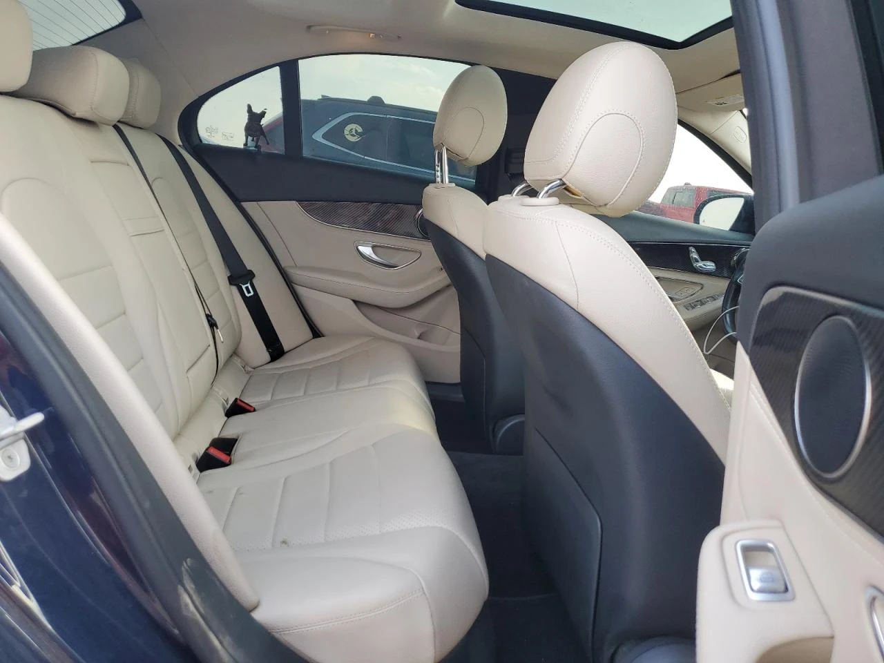 Mercedes-Benz C 300  - изображение 10