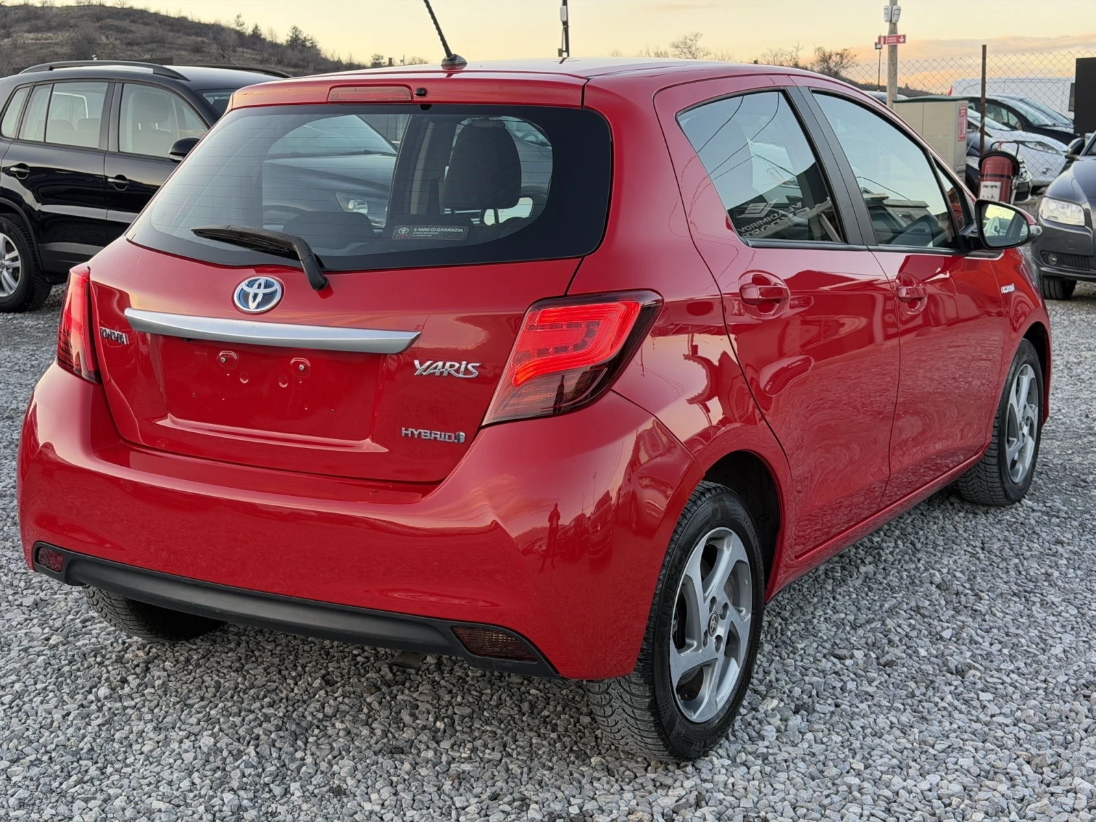 Toyota Yaris 1.5 Hybrid E6B - изображение 3