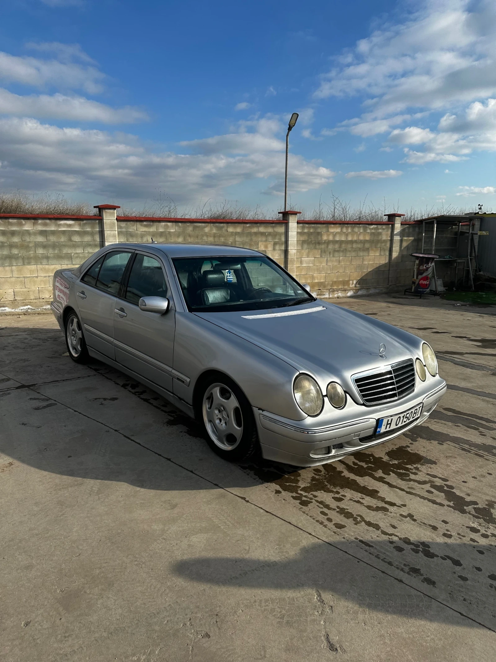 Mercedes-Benz E 320