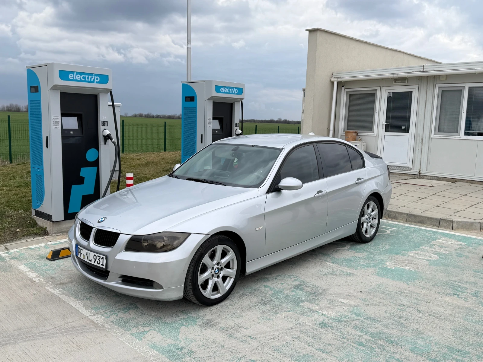 BMW 318 BMW 318D Топ Топ