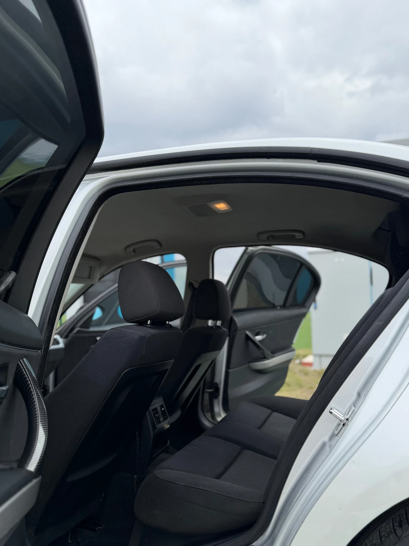 BMW 318 BMW 318D Топ Топ, снимка 11 - Автомобили и джипове - 53968705