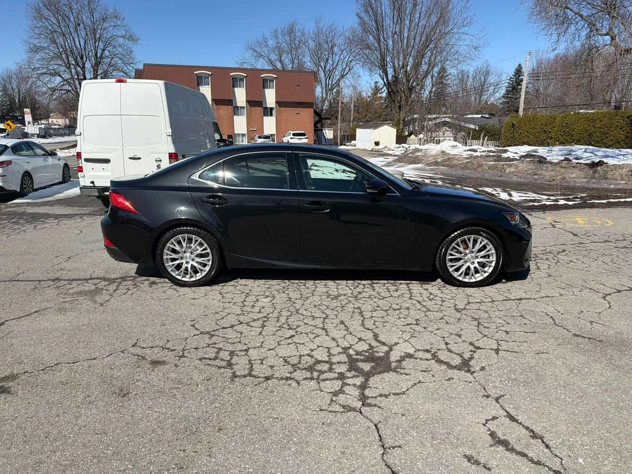 Lexus IS * 300 * 2 КЛЮЧА* ПOДГРЕВ* KEYLESS* , снимка 3 - Автомобили и джипове - 54001979