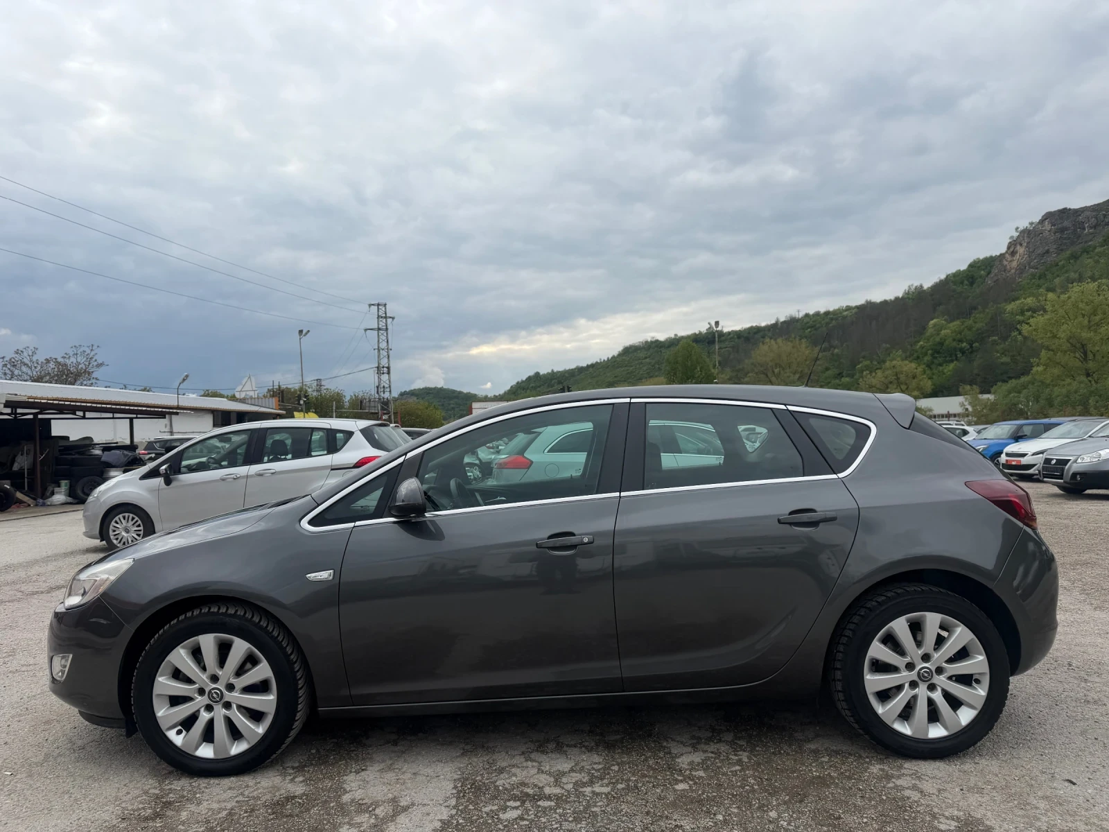 Opel Astra 1.7CDTI ЛЕТИ ДЖ/НОВ ВНОС/УНИКАЛНО СЪСТ., снимка 6 - Автомобили и джипове - 54381988