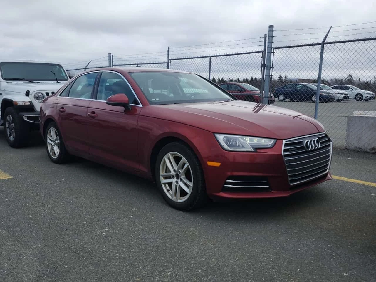 Audi A4 * 2 КЛЮЧА * 2 БРОЯ ГУМИ * ПОДГРЕВИ * , снимка 2 - Автомобили и джипове - 54445334
