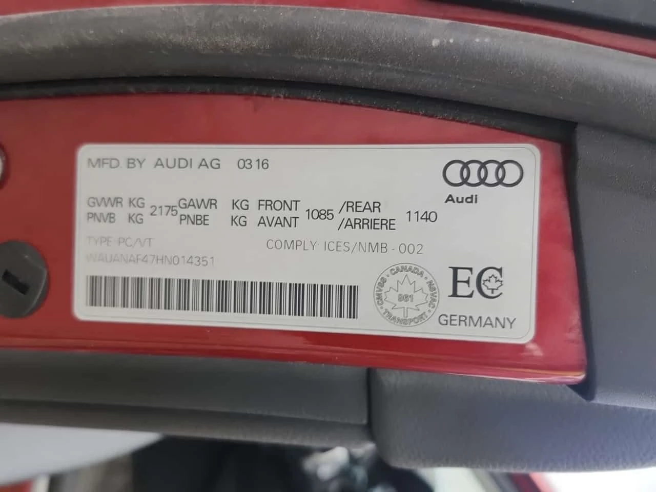 Audi A4 * 2 КЛЮЧА * 2 БРОЯ ГУМИ * ПОДГРЕВИ * , снимка 16 - Автомобили и джипове - 54445334