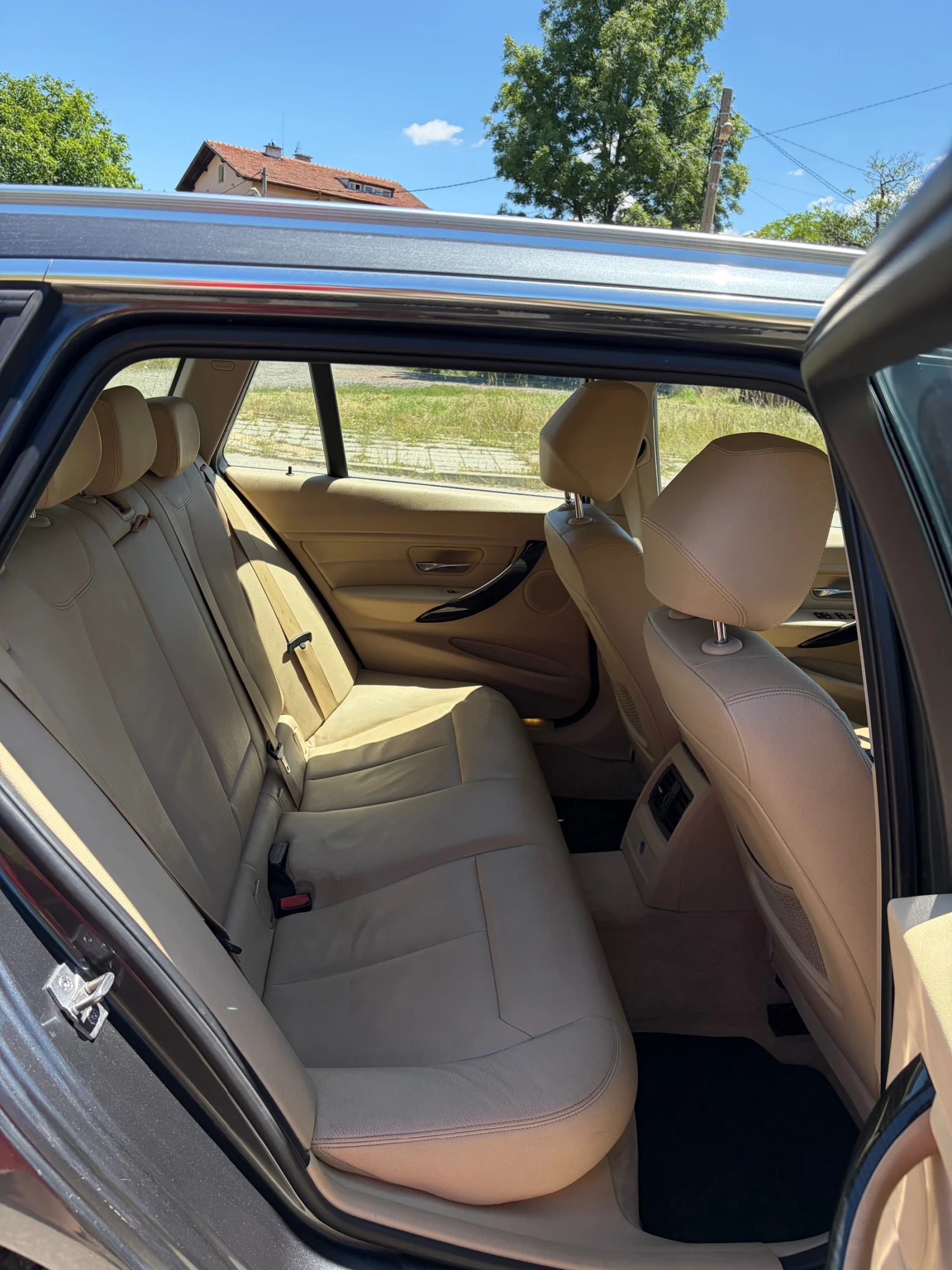 BMW 320 XDrive, снимка 6 - Автомобили и джипове - 54917237