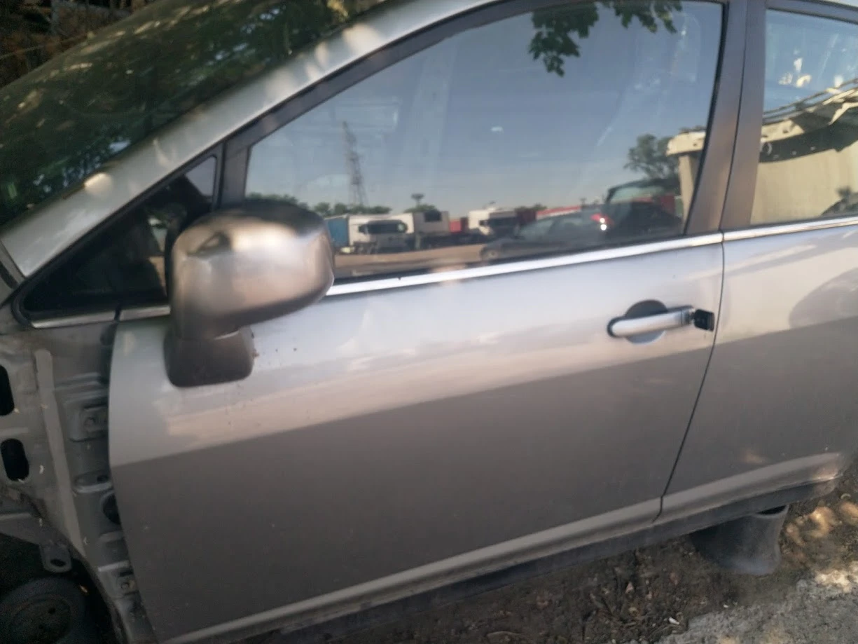 Nissan Tiida, снимка 4 - Автомобили и джипове - 54917347