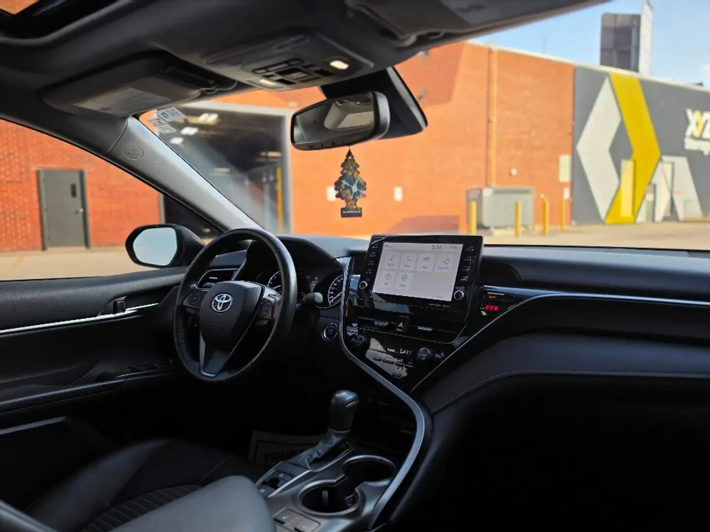 Toyota Camry AWD* ПОДГРЕВ* CARPLAY, снимка 10 - Автомобили и джипове - 54999693