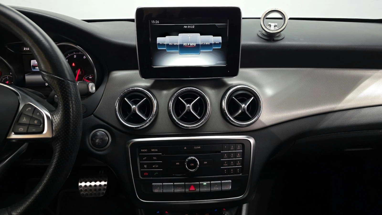Mercedes-Benz CLA 220 AMG LINE* MEMORY PKG* КОЖА* ПОДГРЕВ, снимка 10 - Автомобили и джипове - 55282789
