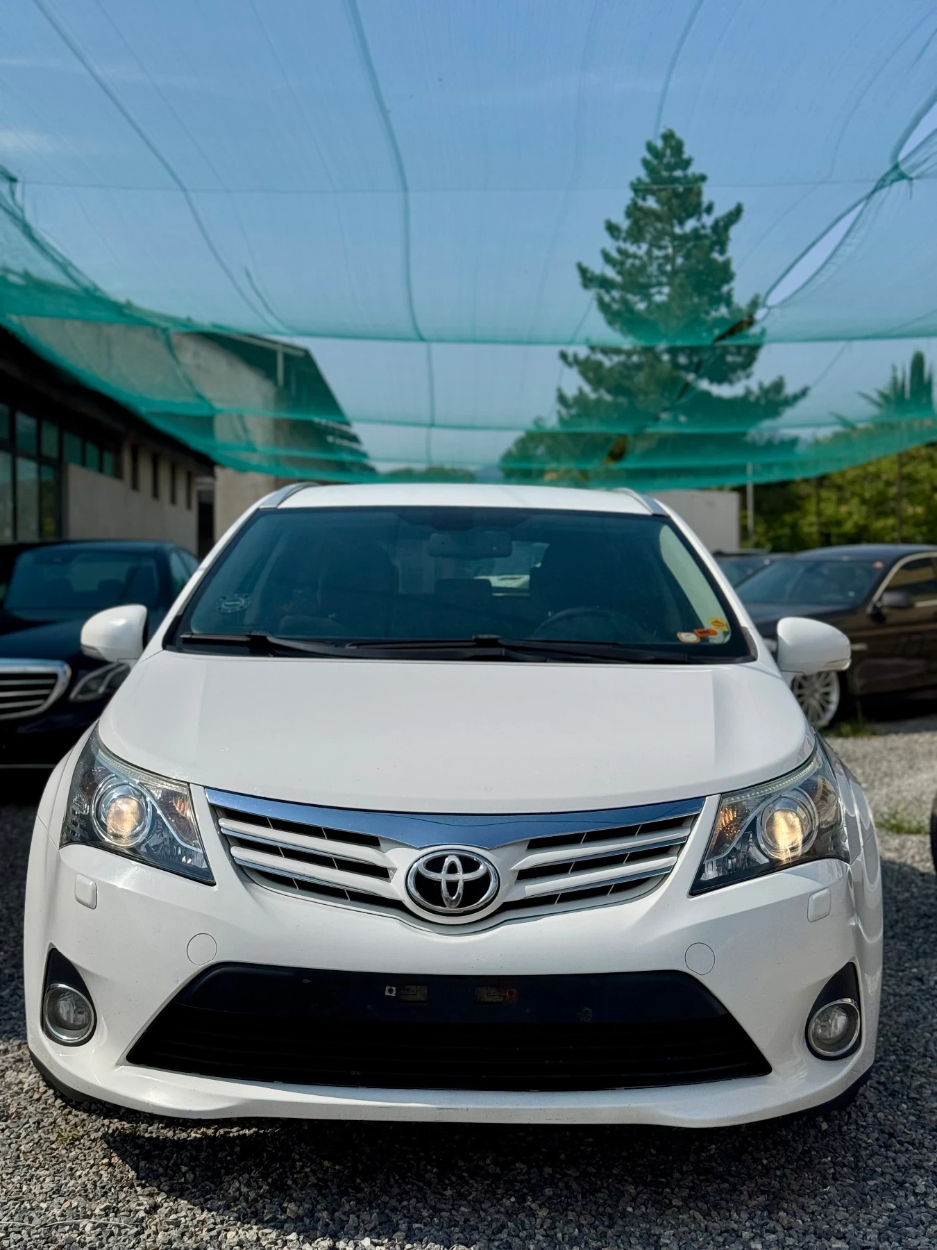 Toyota Avensis 1.8 Facelift, снимка 3 - Автомобили и джипове - 55466285