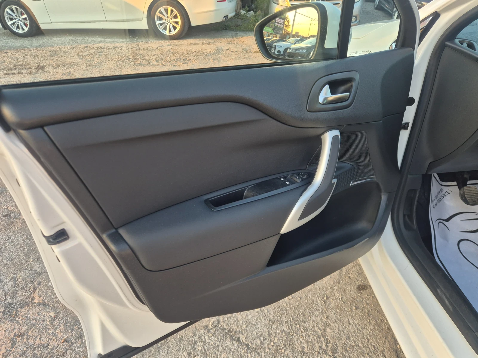 Citroen DS4 1.6 e-HDI* 108667KM!, снимка 8 - Автомобили и джипове - 55667520
