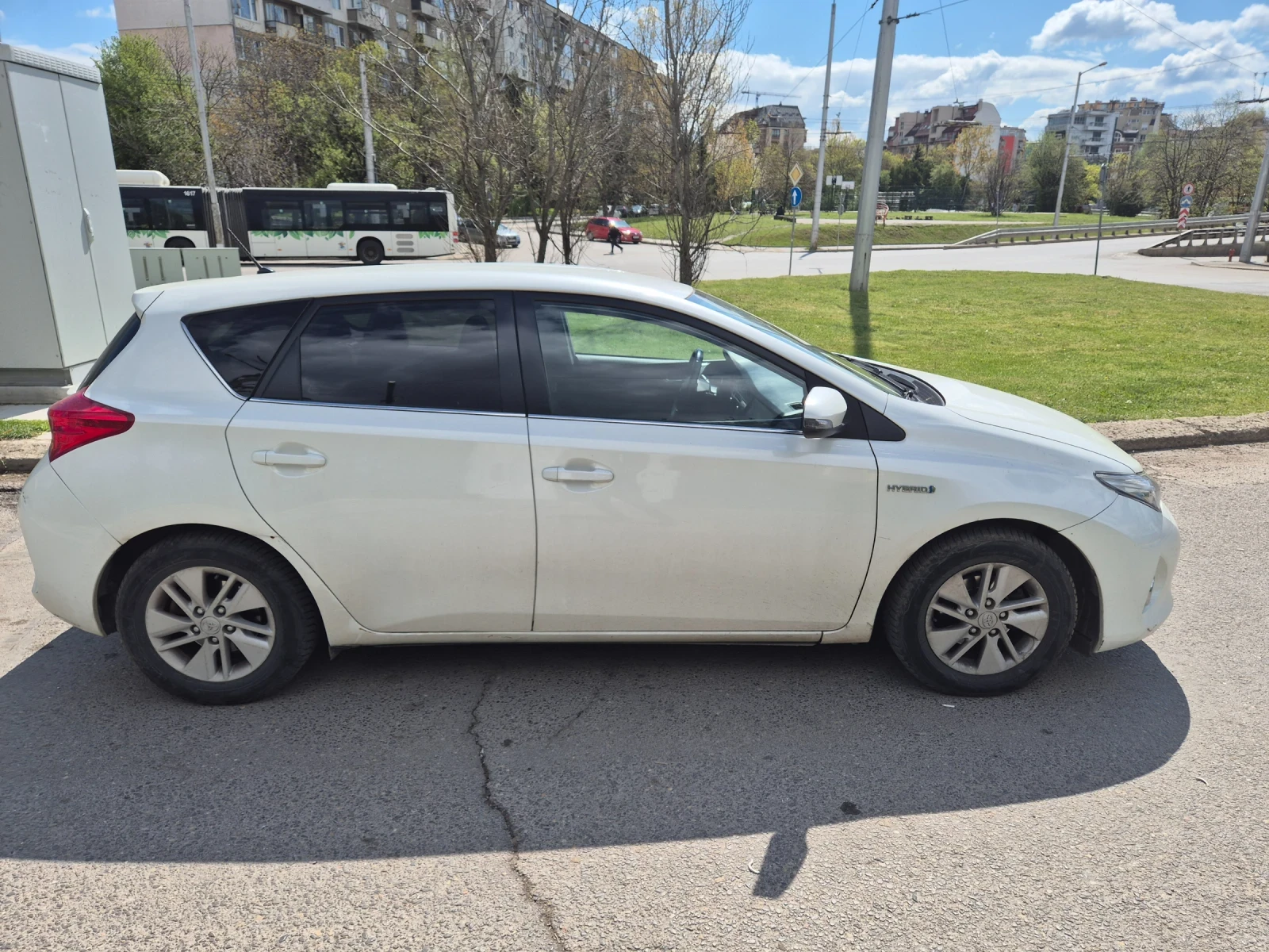 Toyota Auris Hybrid LPG, снимка 7 - Автомобили и джипове - 55959835