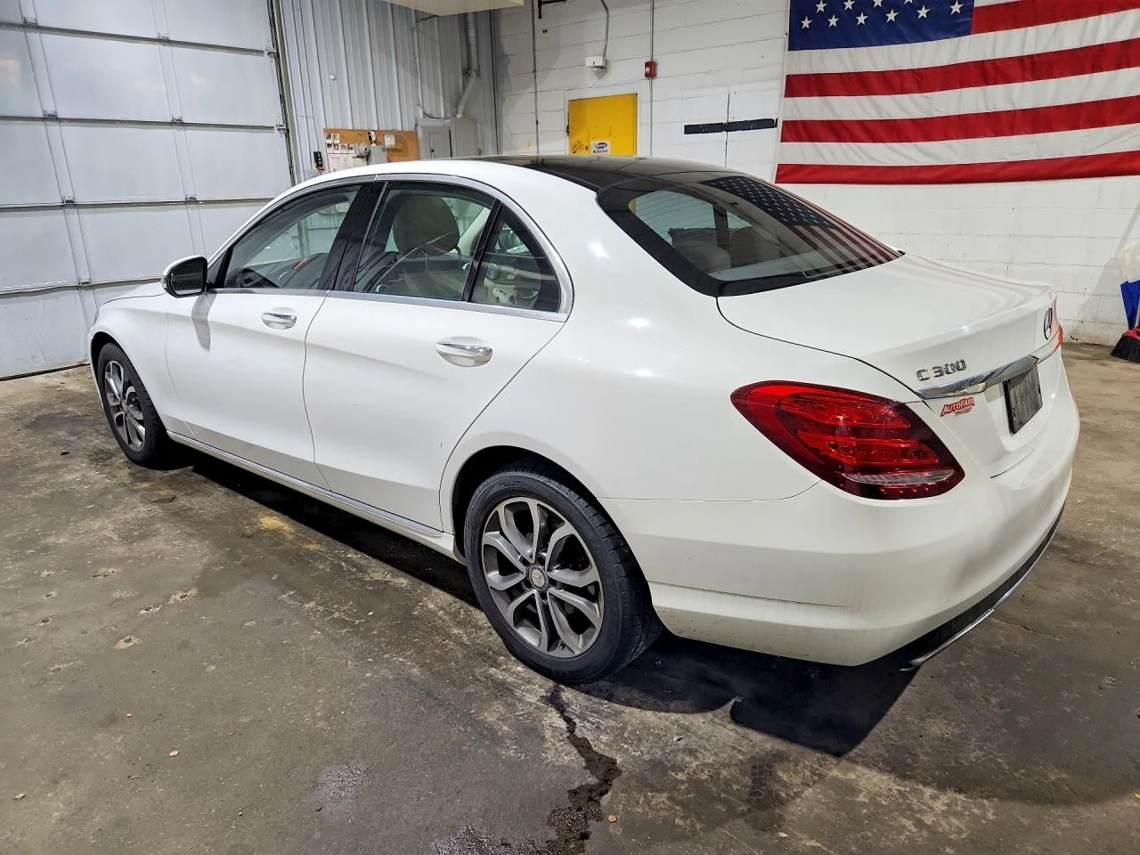 Mercedes-Benz C 300, снимка 2 - Автомобили и джипове - 56347008