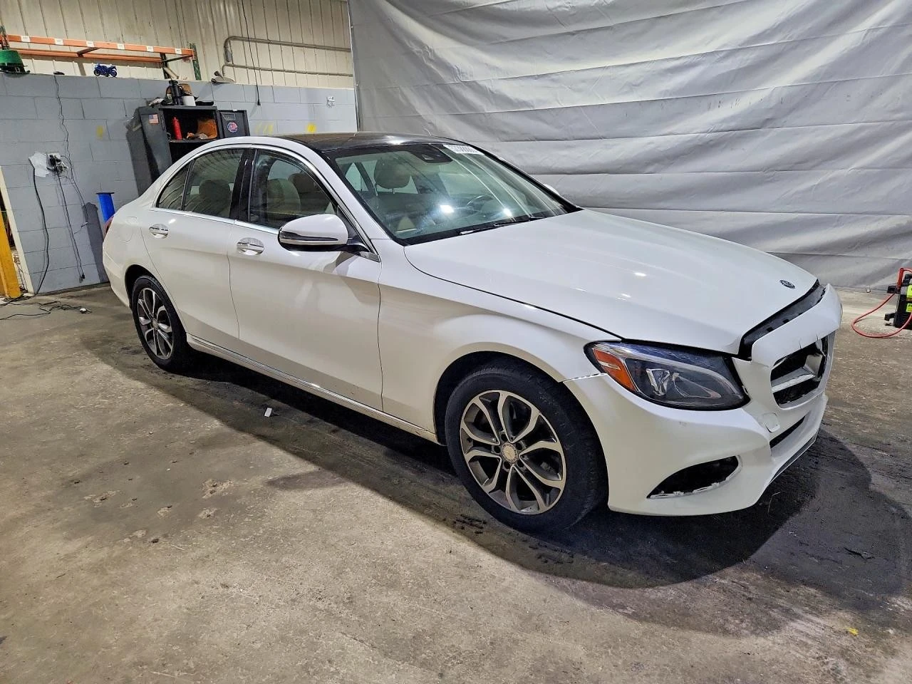 Mercedes-Benz C 300, снимка 4 - Автомобили и джипове - 56347008