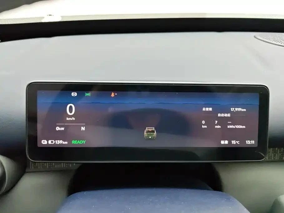 Leapmotor B10, снимка 10 - Автомобили и джипове - 56688399