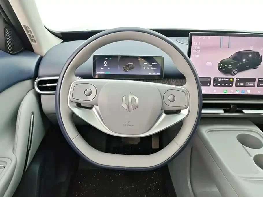 Leapmotor B10, снимка 9 - Автомобили и джипове - 56688399