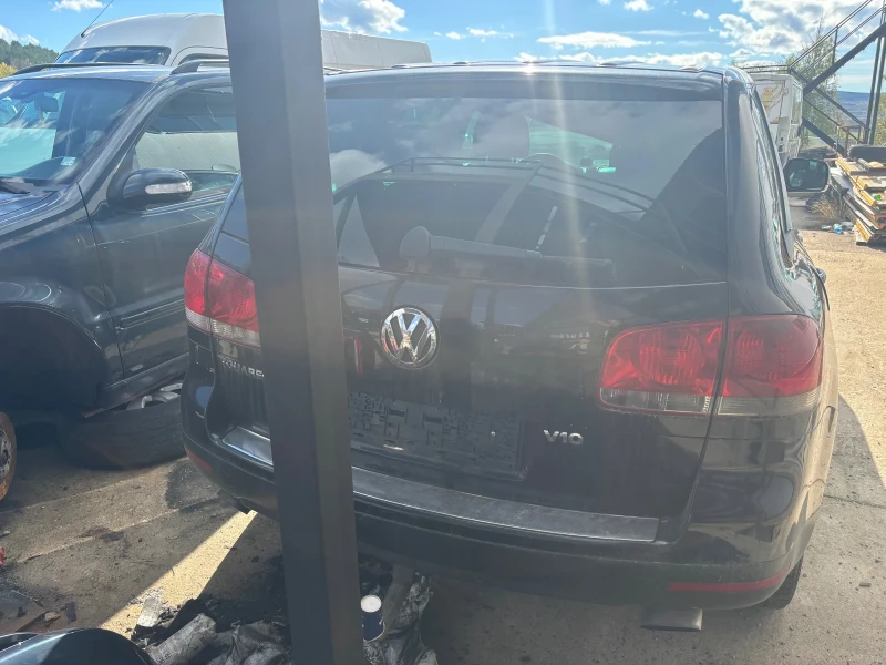 VW Touareg 5.0 TDI v10 ToP !!! Na chasti, снимка 8 - Автомобили и джипове - 47503950