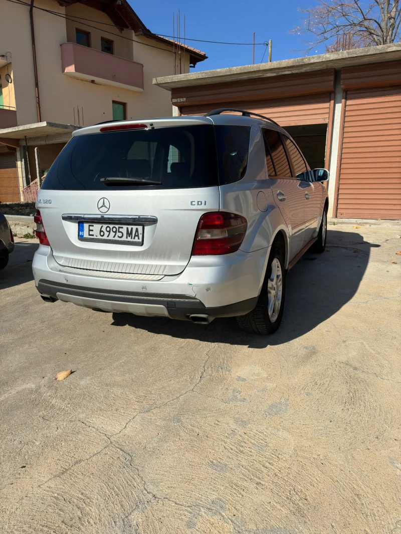 Mercedes-Benz ML 320, снимка 14 - Автомобили и джипове - 48021375