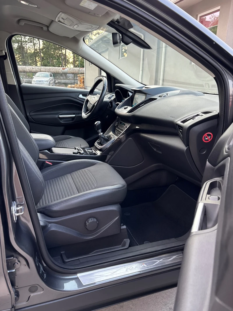 Ford Kuga Titanium 4x2 2.0 Diesel 150kc Euro 6, снимка 16 - Автомобили и джипове - 51197398