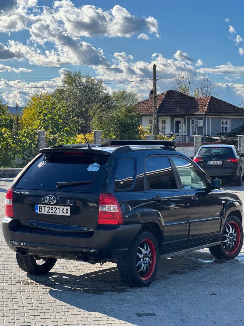 Kia Sportage, снимка 6 - Автомобили и джипове - 52725330