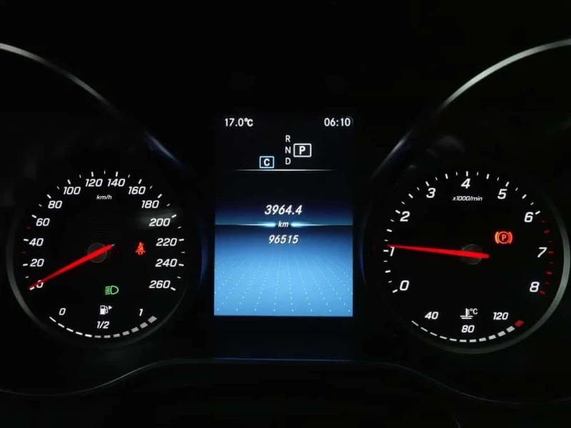 Mercedes-Benz GLC * 300 4MATIC | Nav | Leather | Pano roof | BlindSp, снимка 13 - Автомобили и джипове - 53536071