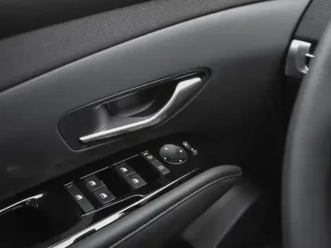 Hyundai Tucson Trend Package / CARFAX | Mobile.bg � ����������� 14