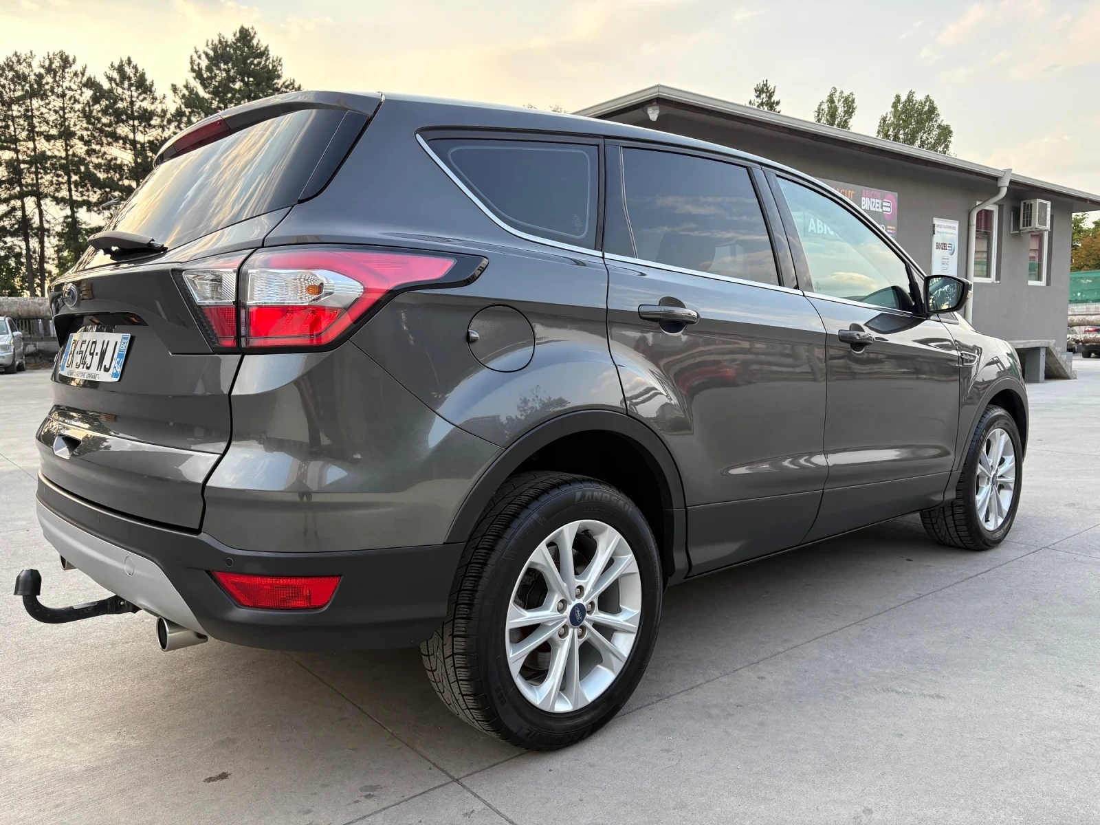 Ford Kuga Titanium 4x2 2.0 Diesel 150kc Euro 6 - изображение 8