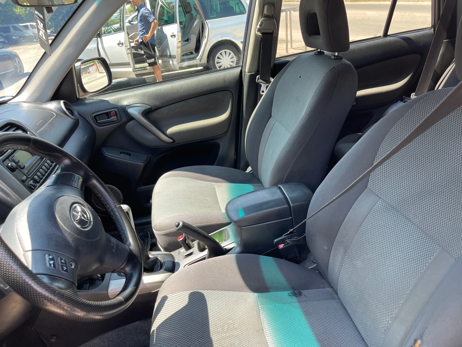 Toyota Rav4 2.0D4D 4x4 facelift климатроник - изображение 6