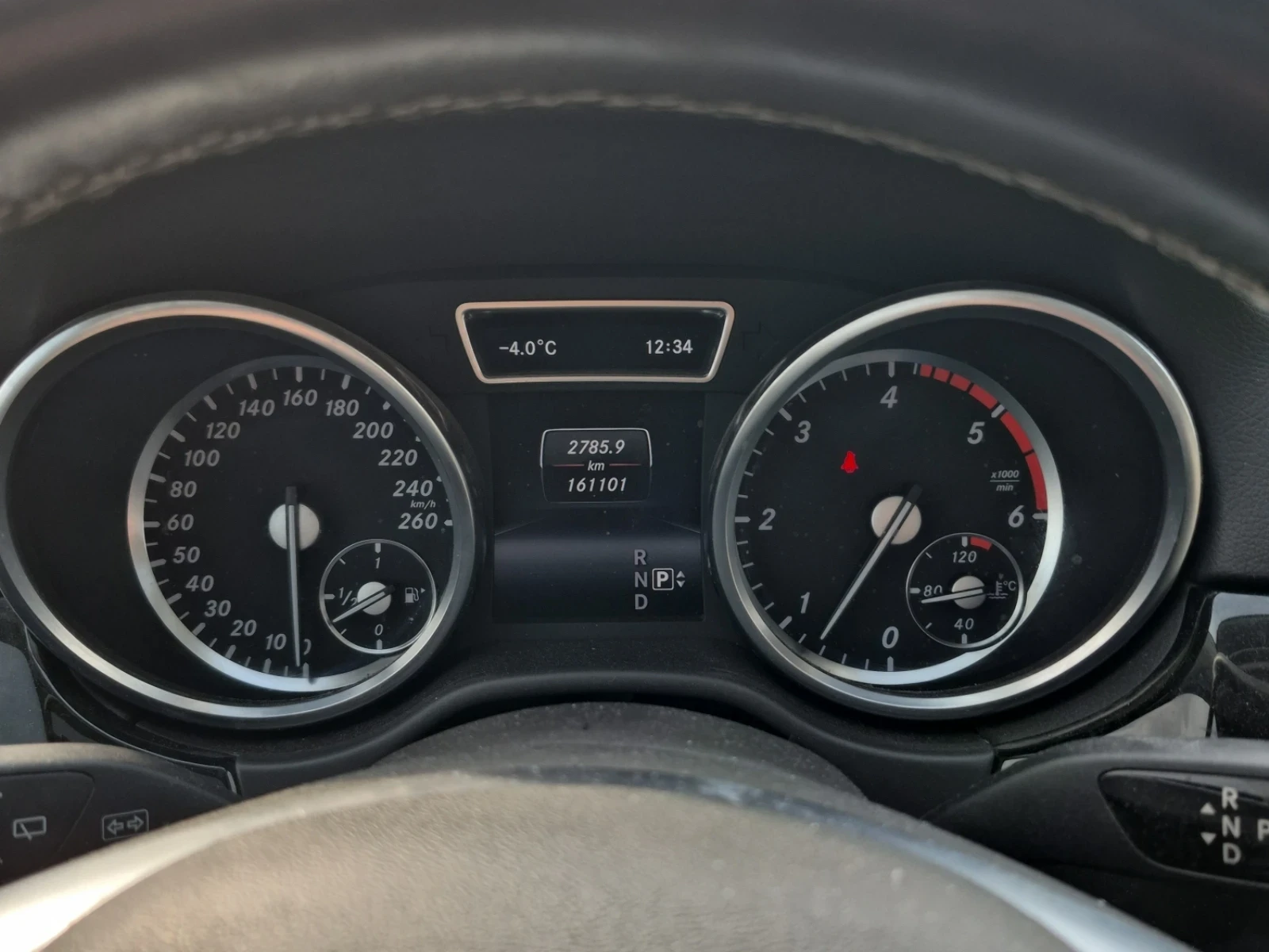 Mercedes-Benz ML 350 BLUETEC * * БЯЛА КОЖА * * БЕЗ ИНЦИДЕНТИ * *  - изображение 5