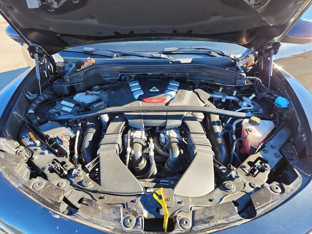 Alfa Romeo Stelvio QUADRIFOGLIO 2.9L V6 505�� | Mobile.bg � ����������� 12