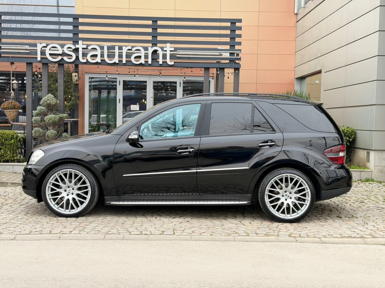 Mercedes-Benz ML 320 CDI 4MATIC НА ПРУЖИНИ, снимка 3 - Автомобили и джипове - 54488216