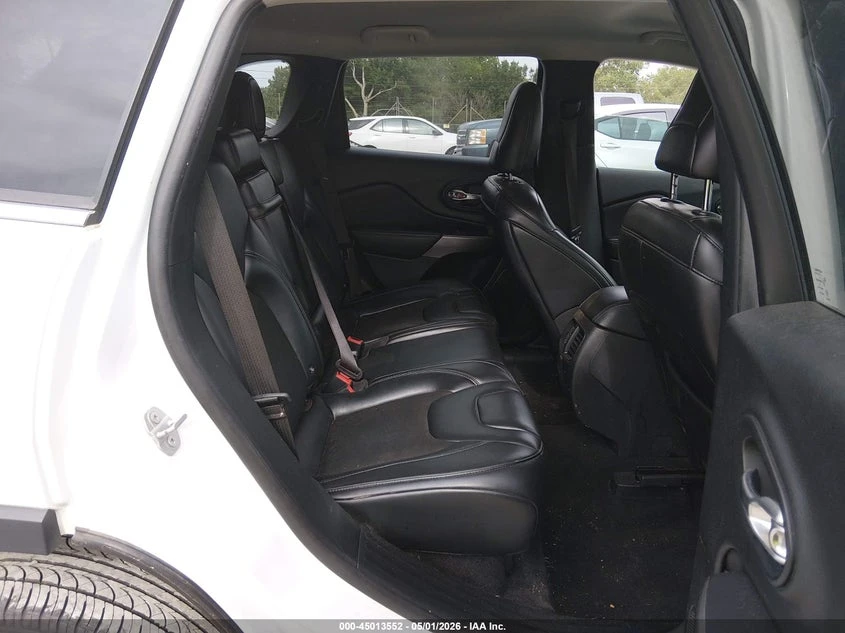 Jeep Cherokee 2.4l Latitude Plus Fwd, снимка 8 - Автомобили и джипове - 54622477