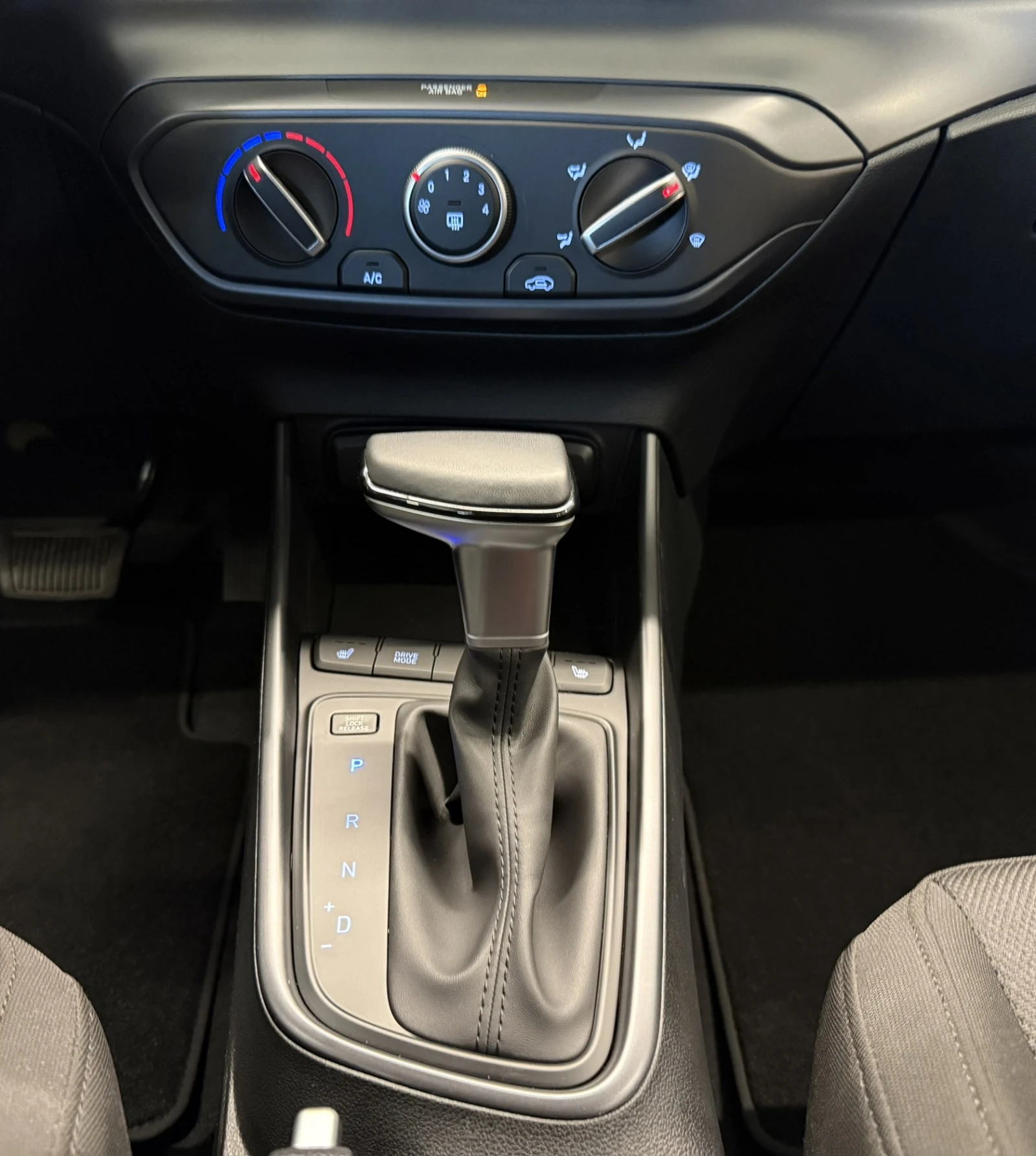 Hyundai Kona EXCLUSIVE, снимка 14 - Автомобили и джипове - 54944034