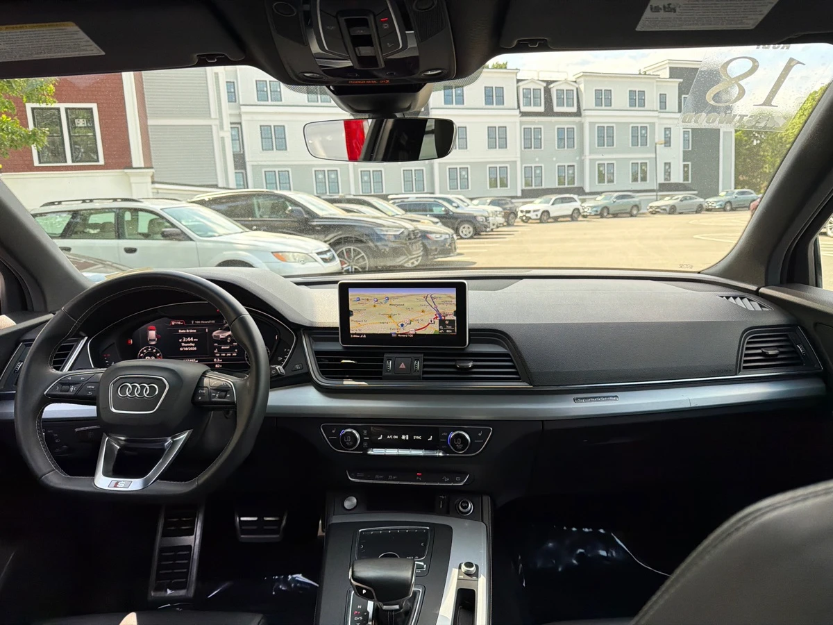 Audi SQ5, снимка 8 - Автомобили и джипове - 54997231