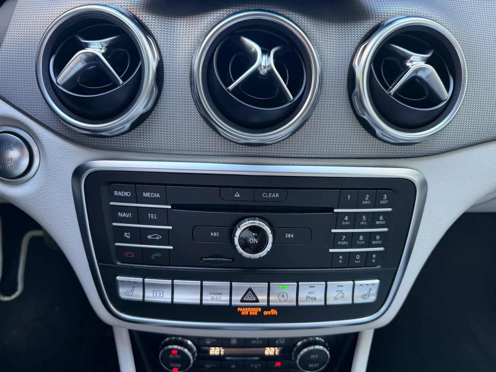 Mercedes-Benz GLA 200 4Matic/Автомат, снимка 6 - Автомобили и джипове - 55123841