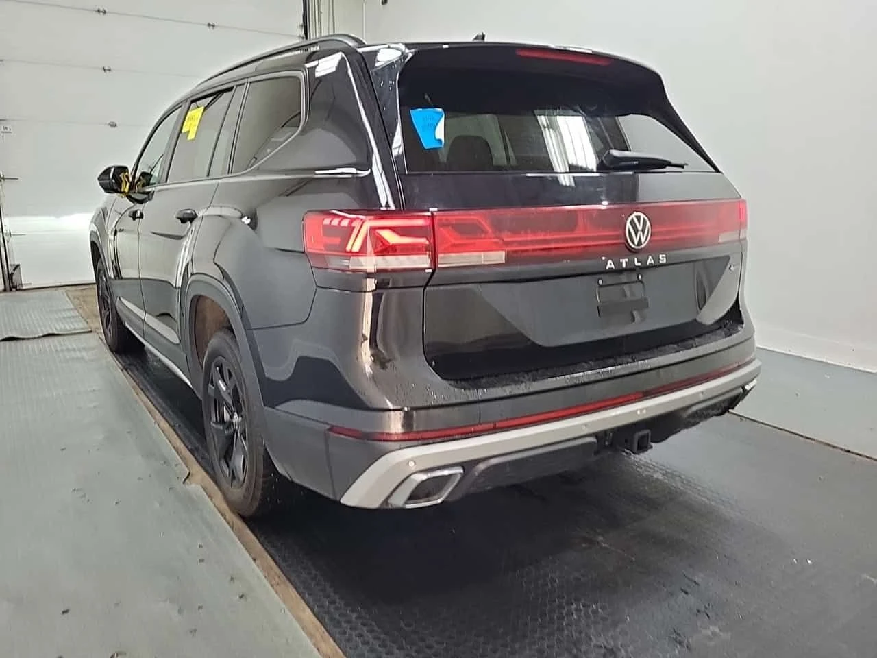 VW Atlas * PEAK EDITION * CARFAX * , снимка 6 - Автомобили и джипове - 55509020