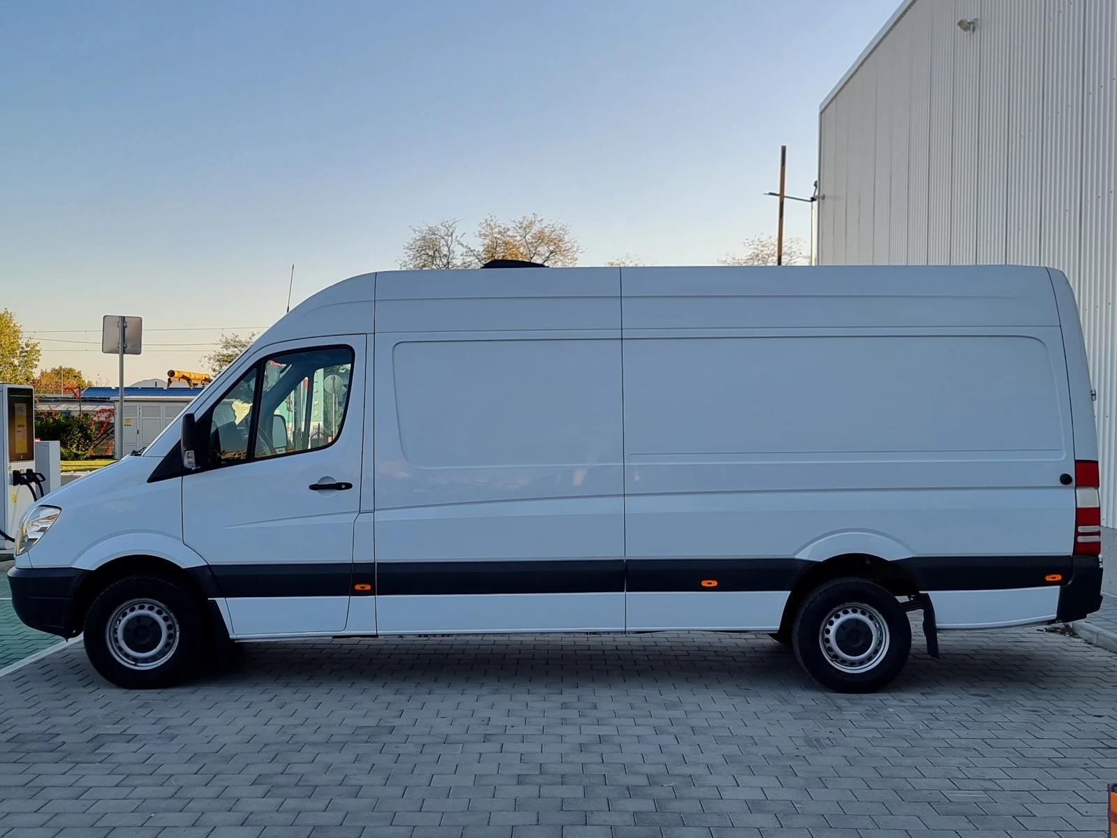 Mercedes-Benz Sprinter 318 Maxi - изображение 6