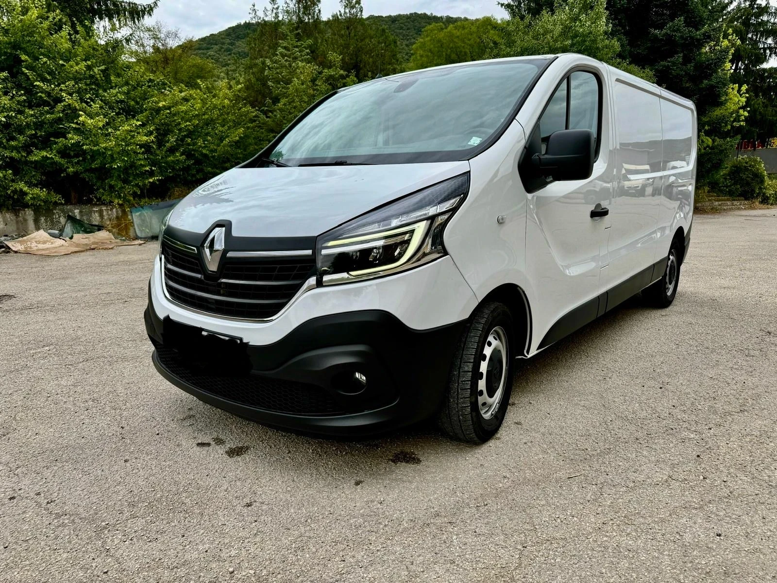 Renault Trafic 2.0 DCI 145 ch L1H2 - изображение 3