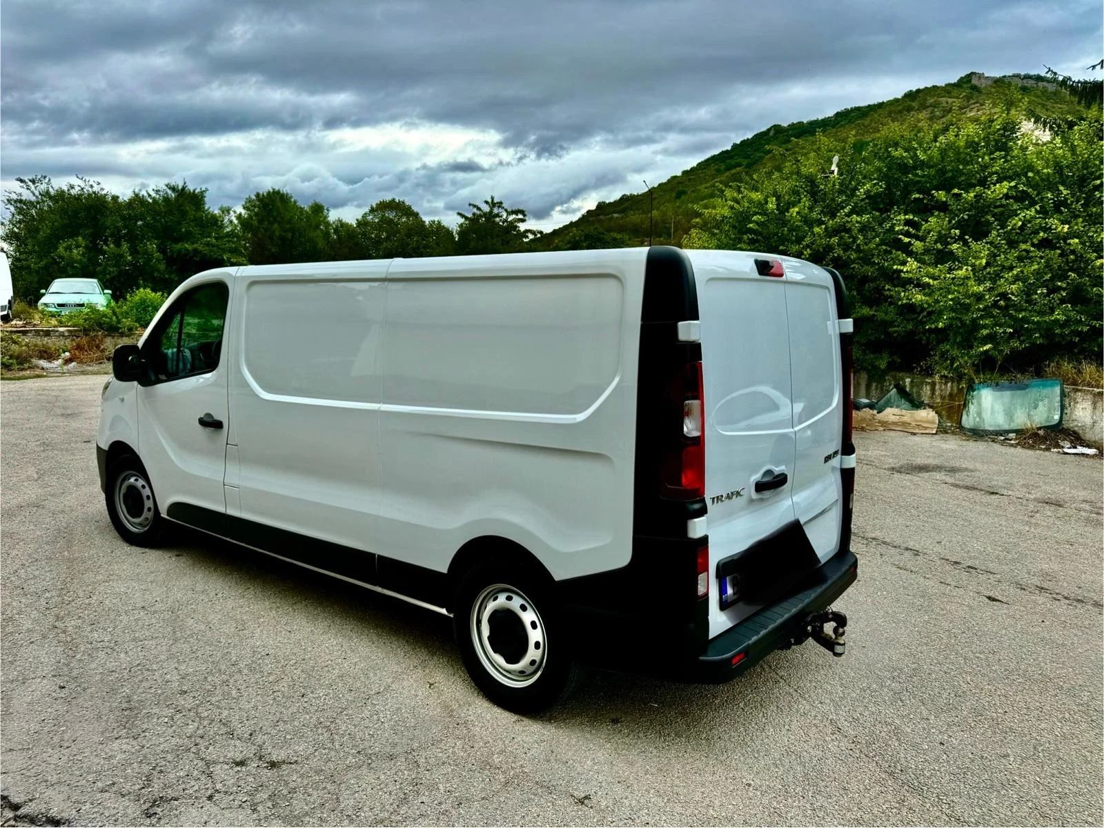 Renault Trafic 2.0 DCI 145 ch L1H2 - изображение 4