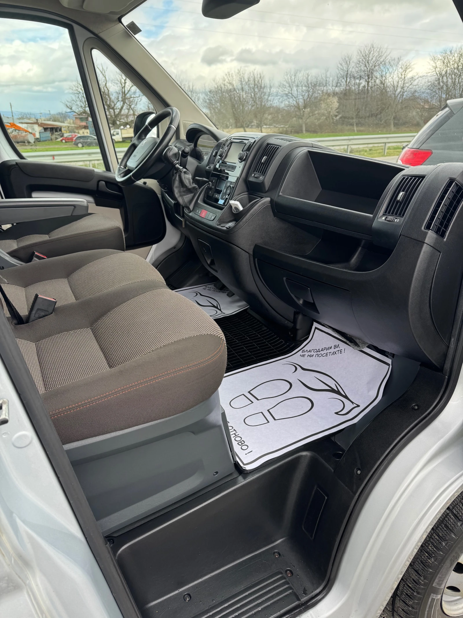 Peugeot Boxer 2018* Клима* Euro6* Камера* Германия* 6ск* , снимка 13 - Бусове и автобуси - 54087628