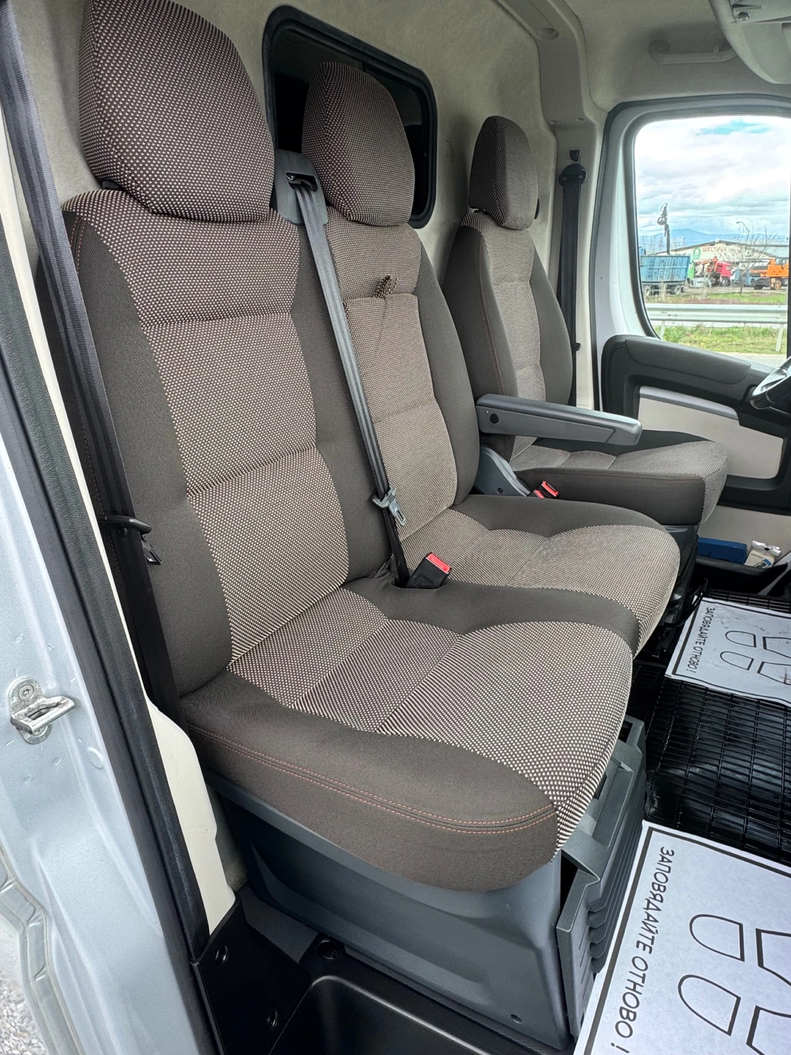 Peugeot Boxer 2018* Клима* Euro6* Камера* Германия* 6ск* , снимка 14 - Бусове и автобуси - 54087628