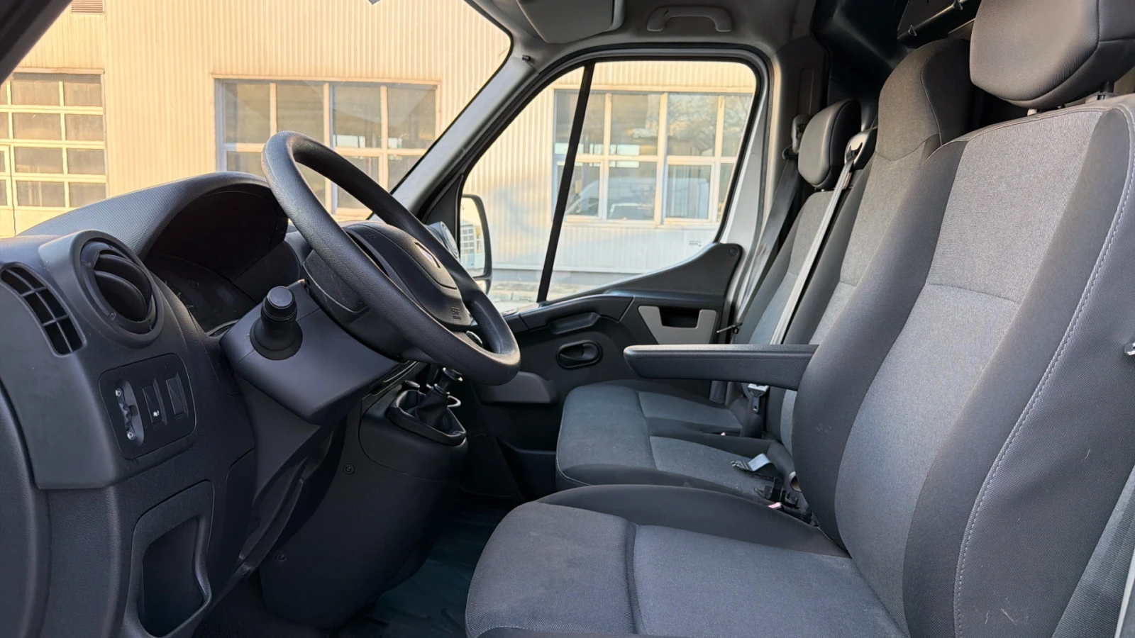 Renault Master, снимка 12 - Бусове и автобуси - 54413720