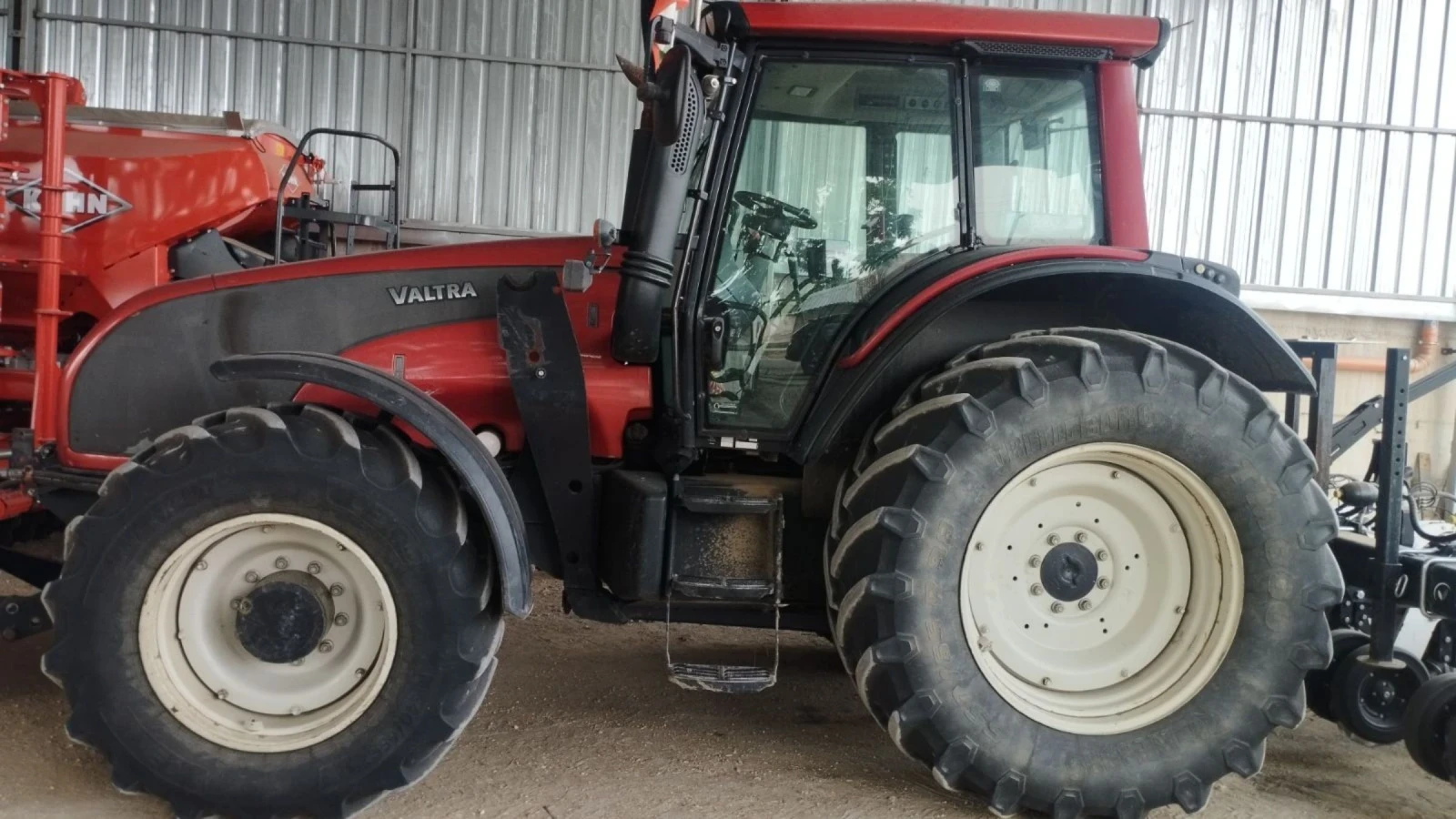 Трактор Valtra T191 - изображение 3