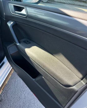 VW Touran R line, Highline, 2.0TDI 7DSG, снимка 17