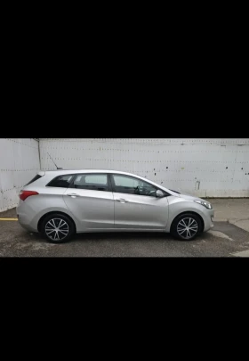 Hyundai I30 1.6 CRDI Автомат/Камера, снимка 8
