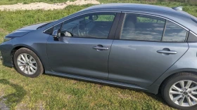 Toyota Corolla 1.8 Хибрид , снимка 9