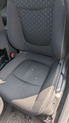 Toyota Corolla Седан - 9000 € / 17602.47 лв. - 89823255 13