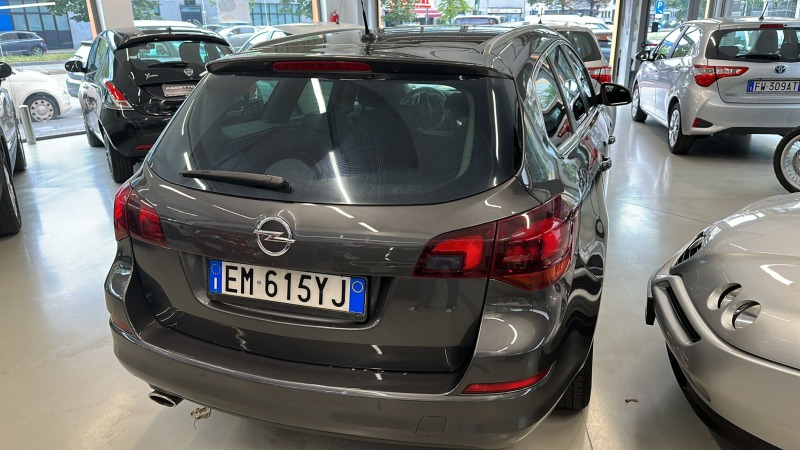 Opel Astra 1.4Ti 140 GPL COSMO, снимка 17 - Автомобили и джипове - 46355735