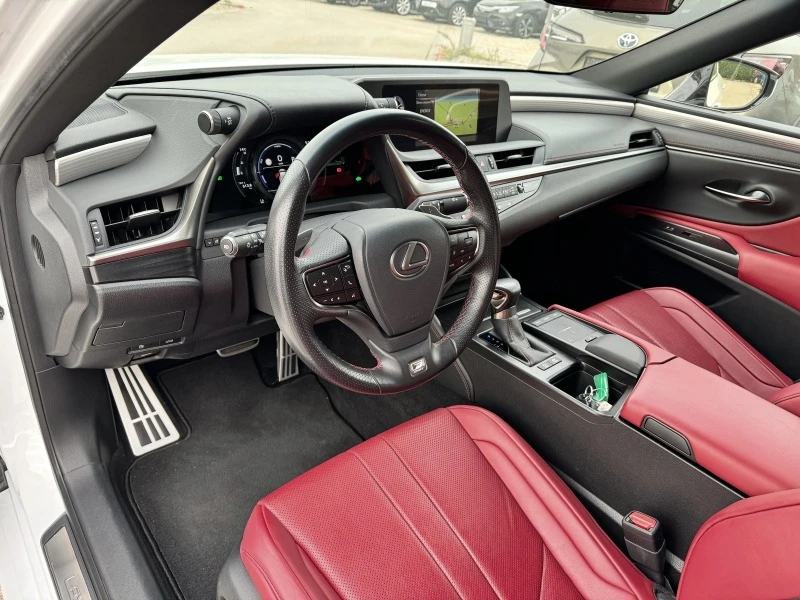 Lexus LS ES 300h 2.5h 70000км. F-Sport 218k.с Гаранция, снимка 8 - Автомобили и джипове - 45433878